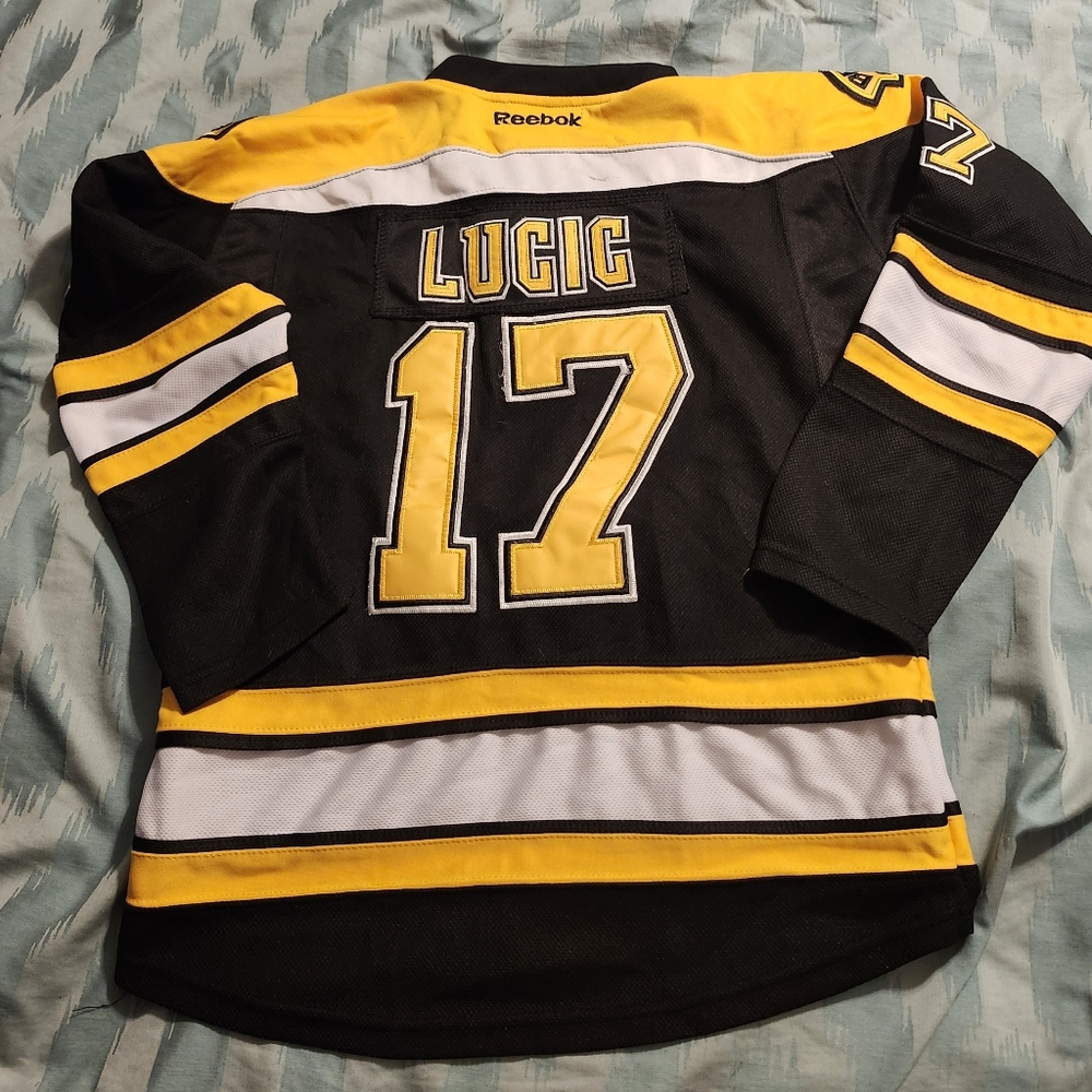 Reebok Boston Bruins # 17 Milan Lucic Jersey Hockey NHL Women’s Size‎ Small